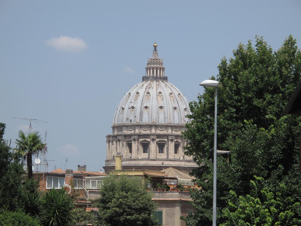 רומא Ferrari Al Vaticano מראה חיצוני תמונה